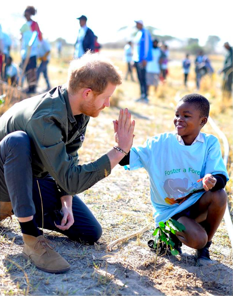 Photos From Prince Harry, and Meghan Markle Botswana Tour