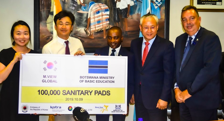 Korean Embassy Donates Sanitary Pads To The Ministry of Basic Education